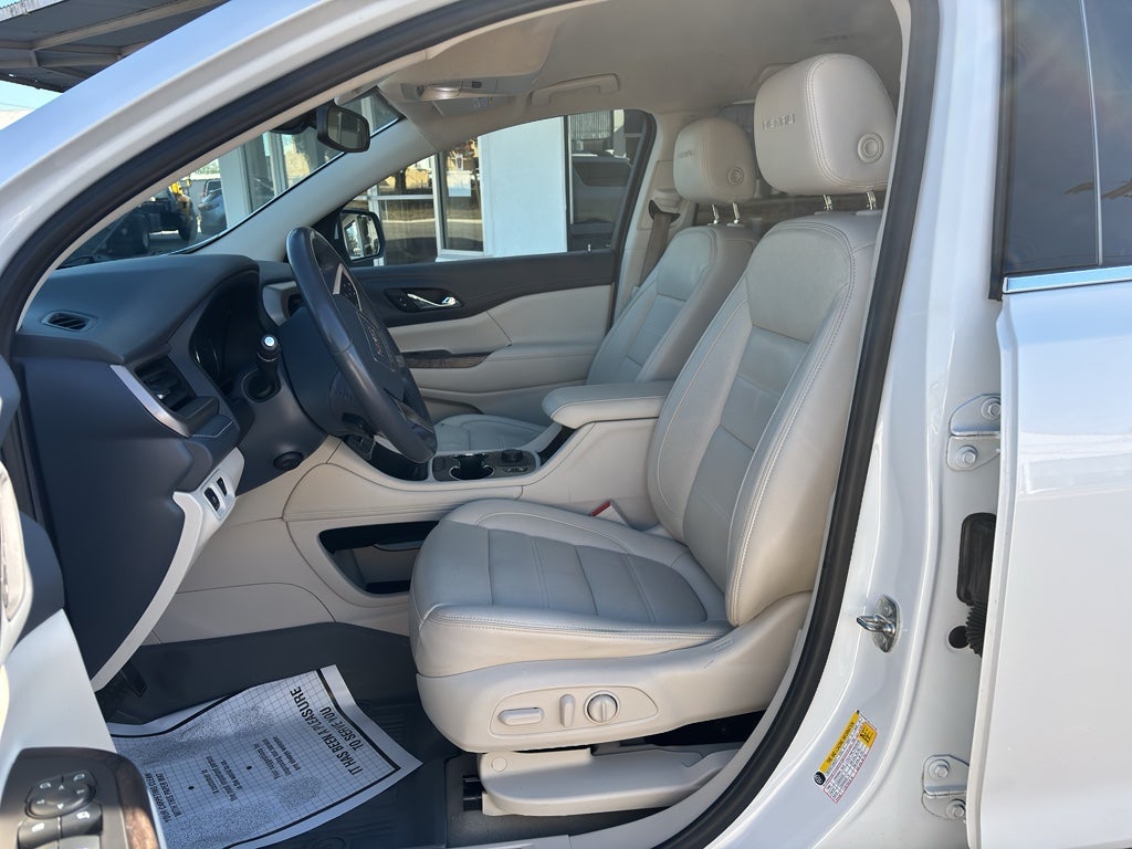 2020 GMC Acadia Denali