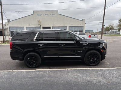 2021 GMC Yukon SLT