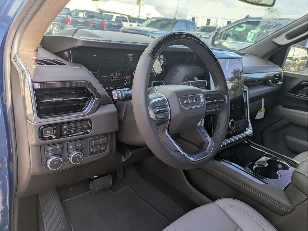 2025 GMC Yukon Elevation