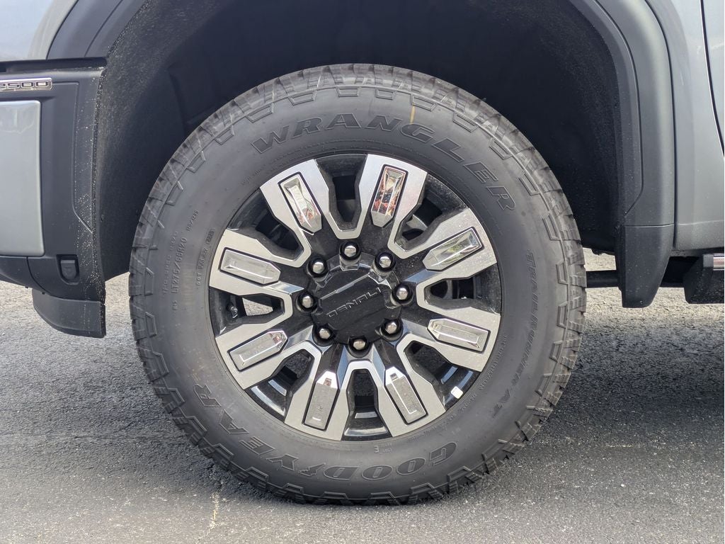 2025 GMC Sierra 2500 HD Denali