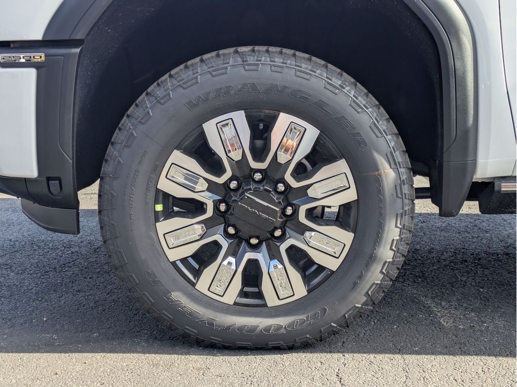 2025 GMC Sierra 2500 HD Denali