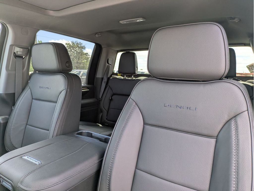 2025 GMC Sierra 2500 HD Denali