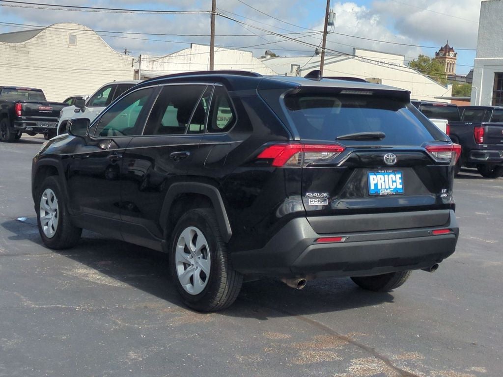 2020 Toyota RAV4 LE