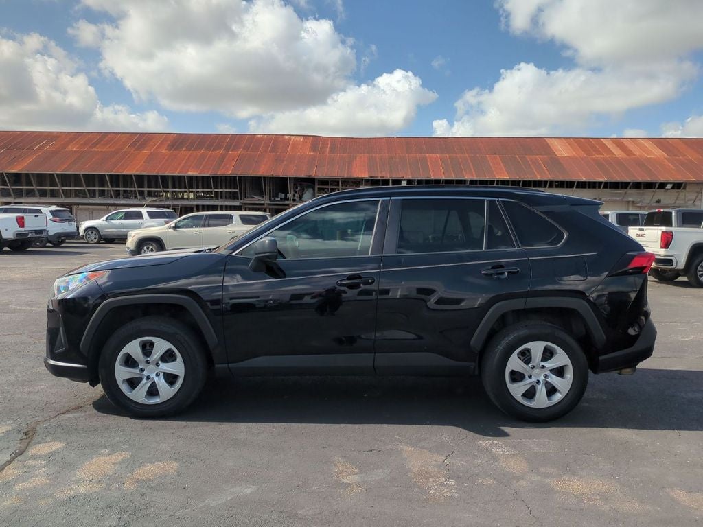 2020 Toyota RAV4 LE