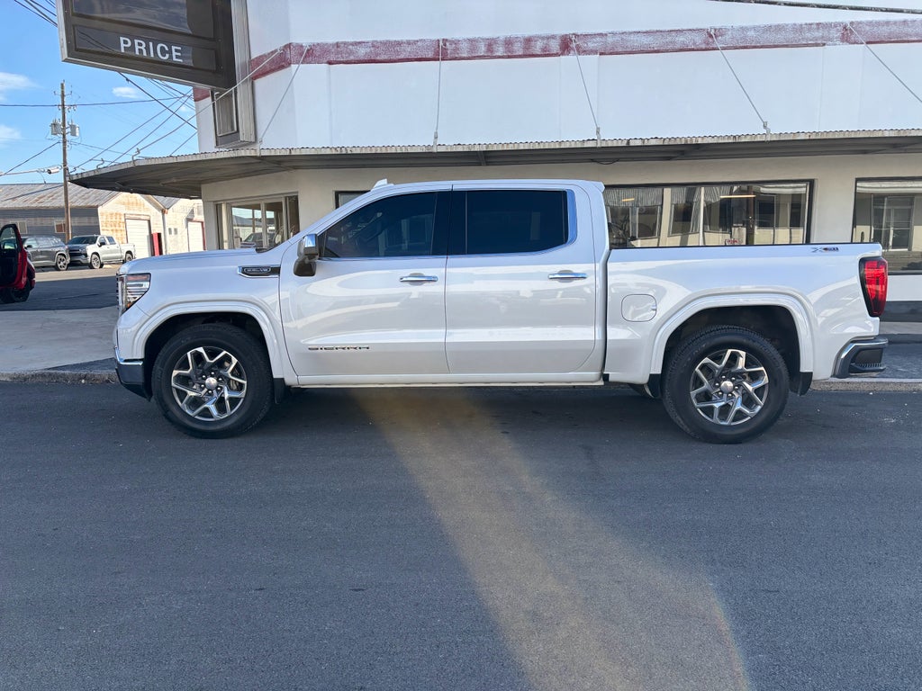 2022 GMC Sierra 1500 SLT