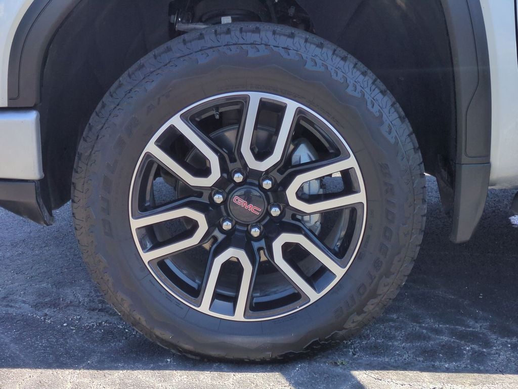 2025 GMC Sierra 1500 AT4