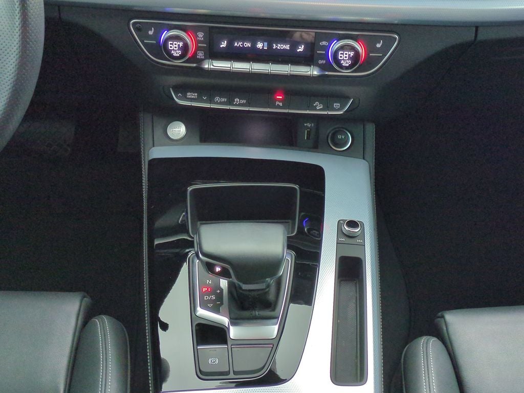 2024 Audi Q5 S line Premium Plus