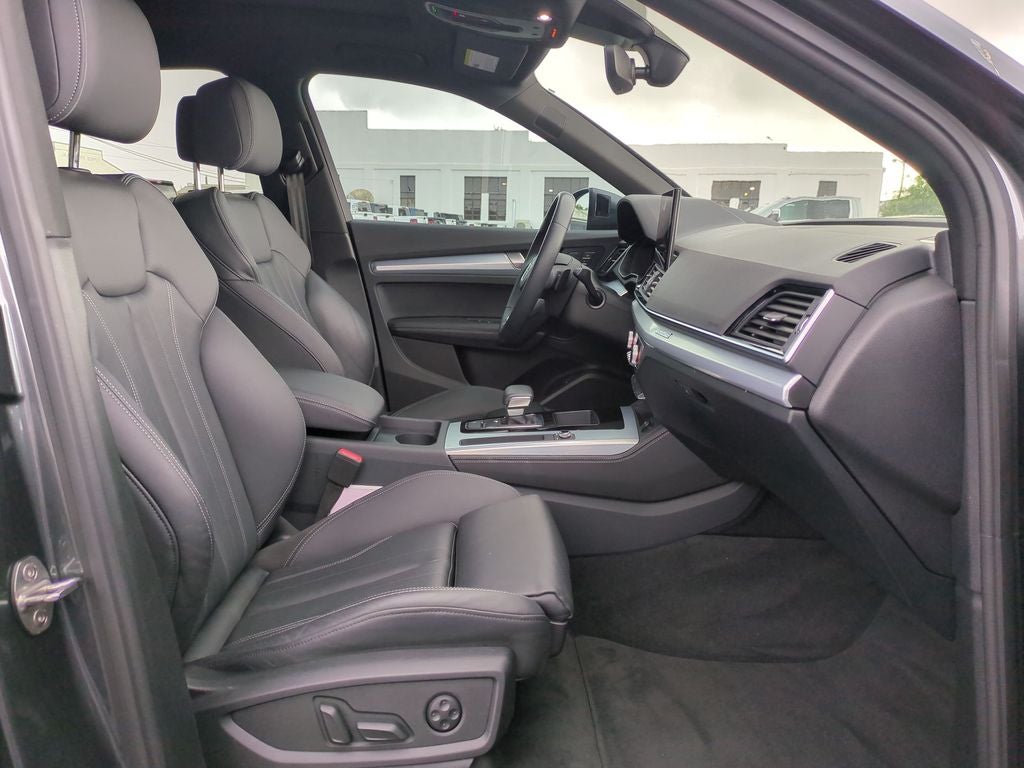 2024 Audi Q5 S line Premium Plus
